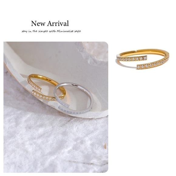 NEW Gold or Silver CZ Adjustable Twist Ring - Picture 2 of 14